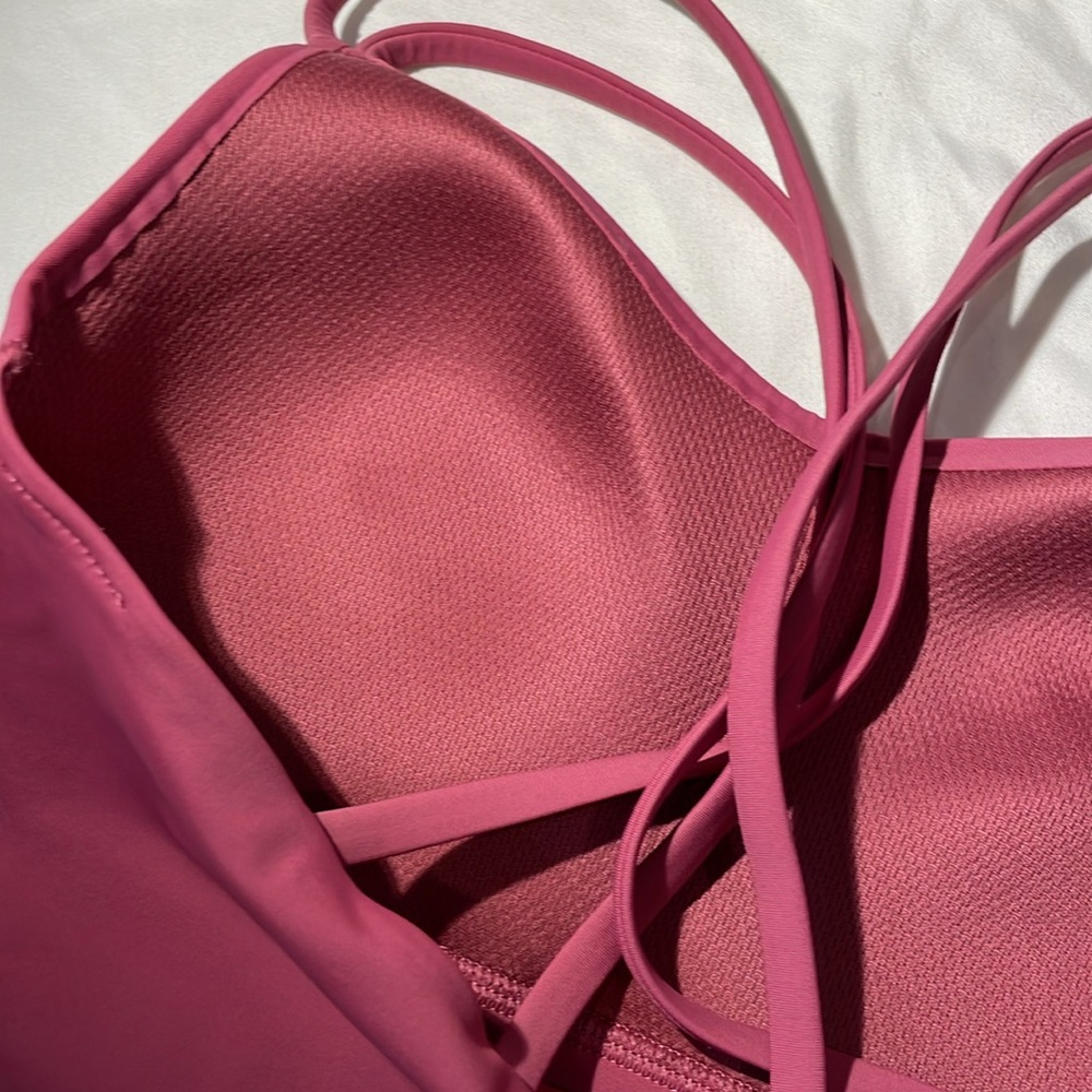 Lululemon Like a Cloud Bra Sz 4 - Picture 3 of 4